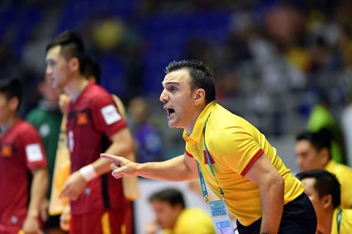 "Thuyền trưởng" của Futsal Việt Nam bất ngờ nói lời chia tay
