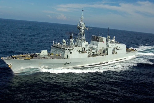 [ẢNH] Chiến hạm Canada bất ngờ khiến Trung Quốc bận tâm