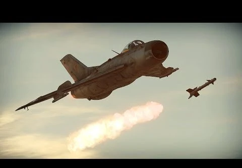 [ẢNH] Từ vụ MiG-17 thoát nạn, Liên Xô sao chép thành công tên lửa Mỹ