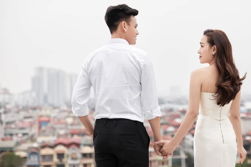 Ảnh cưới lãng mạn của Hồ Tấn Tài và hôn thê hơn 2 tuổi