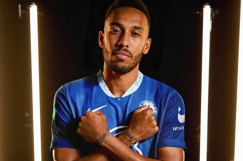 Chelsea chiêu mộ thành công Aubameyang từ Barca