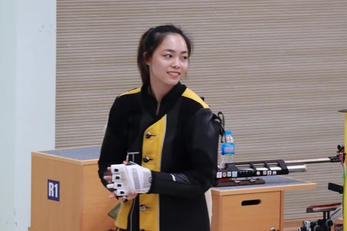 Xạ thủ xinh đẹp tiếc nuối khi chỉ giành HCB