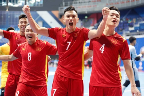 Thắng đậm Ả Rập Xê Út, Việt Nam tiếp tục bay cao ở giải futsal châu Á