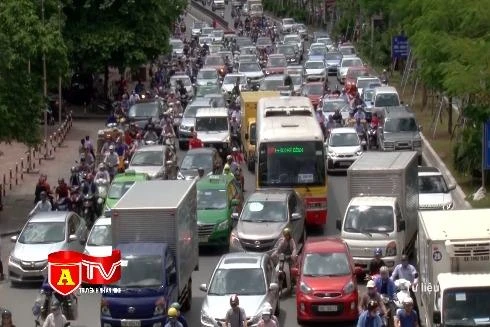 Hơn 2,4 triệu ô tô đang lưu hành phải đáp ứng tiêu chuẩn khí thải mới từ 1-1-2020