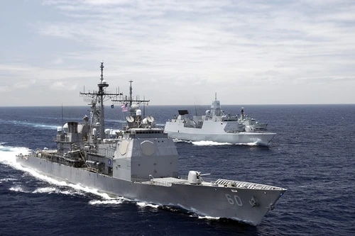 NATO ngừng ngăn chặn cướp biển để tập trung vào Nga