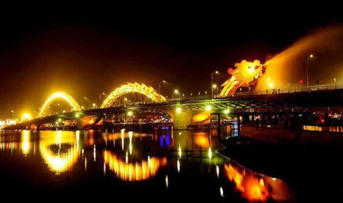 Sương gió đời thợ ảnh trên những cây cầu Đà thành