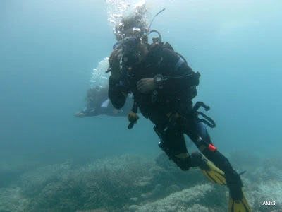 Nga: Thợ lặn lùng sục mảnh vỡ thiên thạch dưới hồ băng