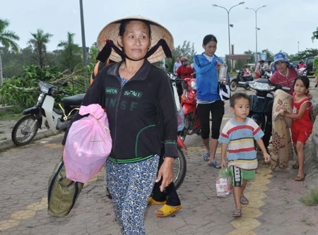 Đưa tin về bão Hải Yến, một nữ phóng viên tử nạn