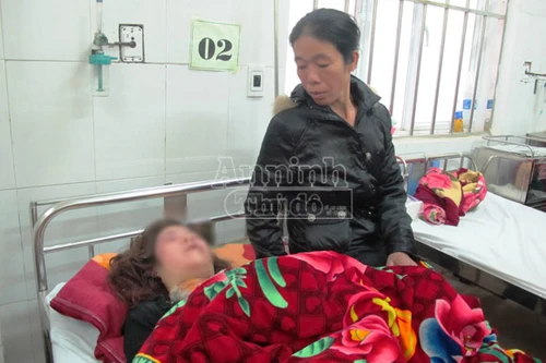 Đang ngủ, một thiếu nữ bị đâm dao vào đầu