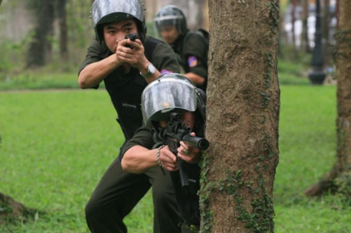 Các tay máy Công an kể chuyện nghề