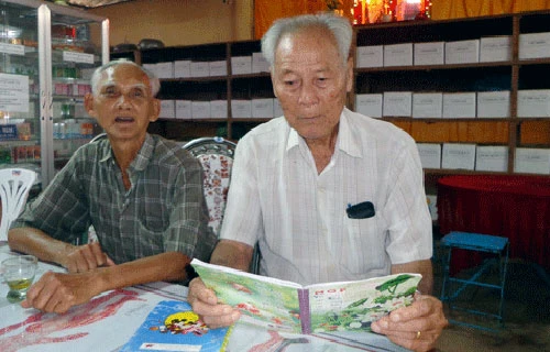 Cụ già 90 tuổi, 50 năm mải miết làm từ thiện