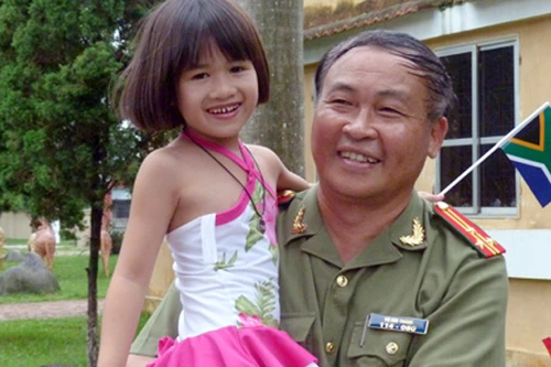 Sẻ chia khó khăn với những mảnh đời đặc biệt