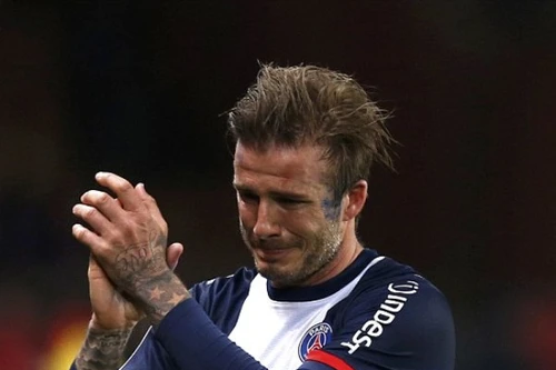 Beckham khóc ròng ngày giã từ sự nghiệp