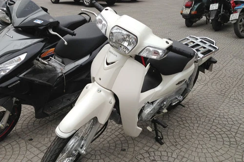 Ngắm chiếc Super Cub 110cc giá trăm triệu tại Hà Nội