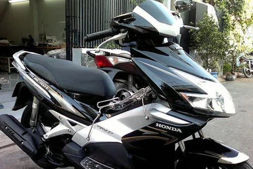 Ai là chủ nhân của 3 chiếc xe máy hiệu Honda?