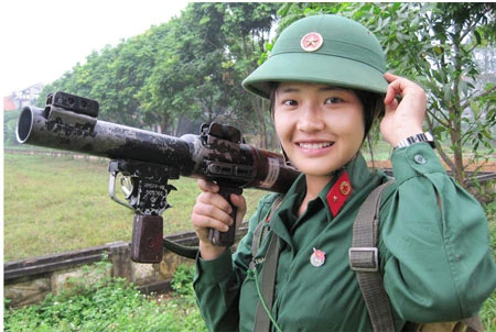 Nữ thủ khoa huấn luyện ở trường Trần Quốc Tuấn