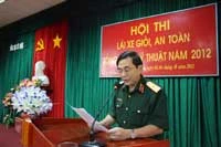 Khai mạc Hội thi lái xe quân sự 2012