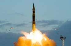 Nga phóng thành công hàng loạt tên lửa đạn đạo