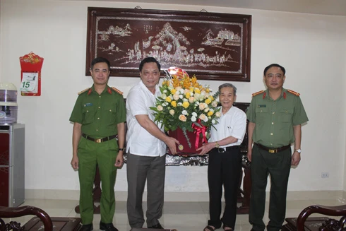 Những đóng góp của các thế hệ lãnh đạo CATP Hà Nội là tài sản vô giá của Công an Thủ đô