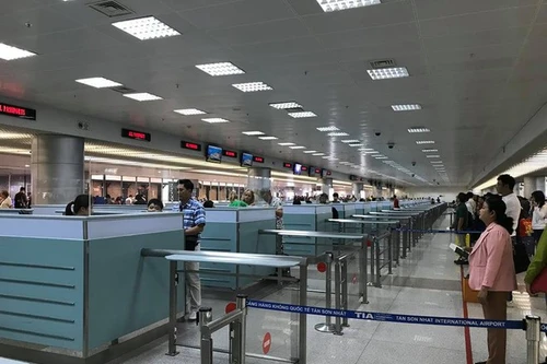 Thông Tư: Hướng dẫn thực hiện tạm hoãn xuất cảnh, chưa cho nhập cảnh