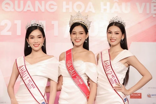 Chia sẻ đầu tiên của tân Hoa hậu Việt Nam Đỗ Thị Hà 