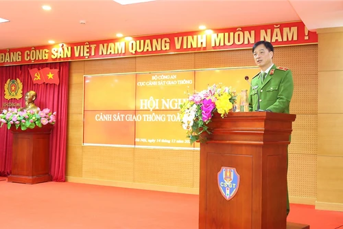 Tăng cường đấu tranh phòng chống tội phạm và vi phạm pháp luật trên các tuyến giao thông 