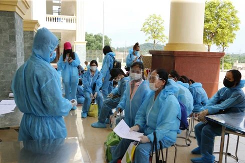 Thế giới ngợi ca Việt Nam thành công trong kiểm soát dịch Covid-19