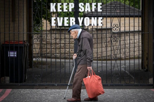 Bê bối ở Scotland: Trả bệnh nhân cao tuổi mắc Covid-19 về viện dưỡng lão 