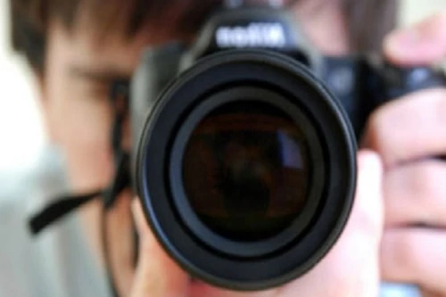 Bắt giữ thầy giáo ép học sinh lột trần để chụp ảnh