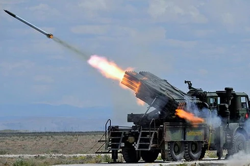 [ẢNH] Bị MiG-29 Nga tấn công, Thổ Nhĩ Kỳ chuyển pháo phản lực cho phiến quân ra tay trả đũa