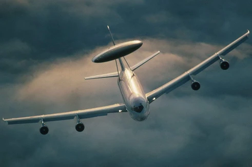 [ẢNH] NATO đổ lỗi cho Nga về việc Mỹ rút khỏi Hiệp ước Bầu trời mở