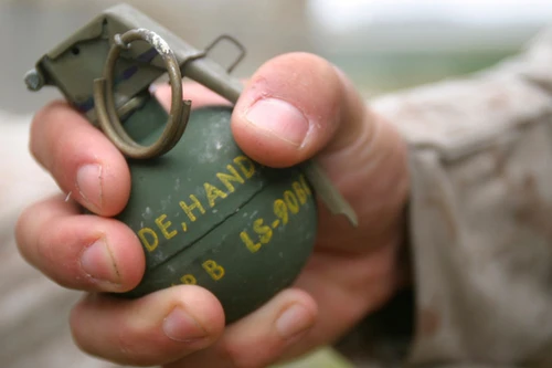 Tấn công bằng lựu đạn làm chết 1 người, 5 người bị thương