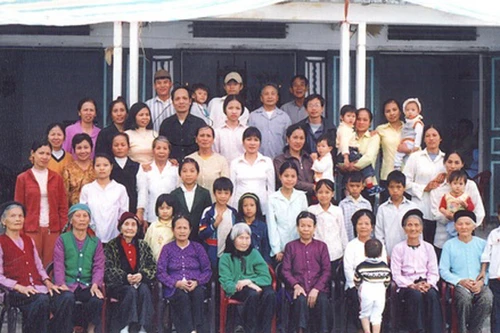 Đại điện của dòng họ vẫn là khoảng trống