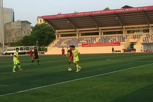 Đội bóng CATP Hà Nội toàn thắng, lọt vào bán kết