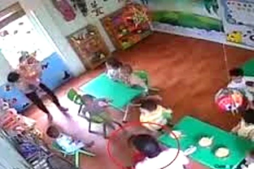 Bảo mẫu cơ sở mầm non Nụ Cười Xinh bị thôi việc 