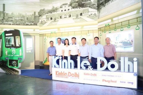 Khai trương hệ sinh thái Báo Kinh tế và đô thị tại nhà ga Cát Linh