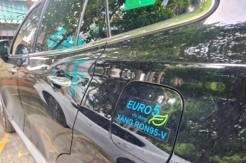 Cục Đăng kiểm bác thông tin “96% xe chạy xăng phải ngừng bán”