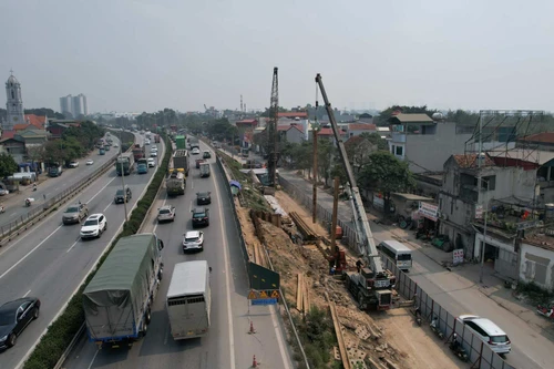 Đường nối cao tốc Pháp Vân- Cầu Giẽ với vành đai 3: Dự án 3.200 tỷ đồng khởi công hơn 8 tháng vẫn chưa có mặt bằng