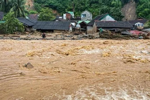 Tám Bộ trưởng dự Hội nghị Bộ trưởng ASEAN về quản lý thiên tai lần thứ 11