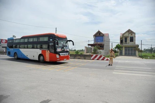 Làm rõ trách nhiệm việc để quốc lộ 1 xuống cấp nghiêm trọng