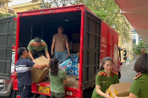 Đề nghị miễn phí qua trạm BOT cho xe chở hàng cứu trợ bão lũ