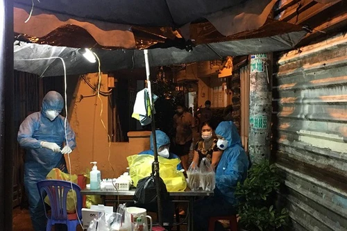 Tiếp viên lây lan Covid-19 ra cộng đồng, Vietnam Airlines kiến nghị tăng gấp đôi số lần xét nghiệm