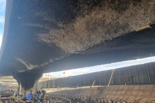 Cấm ô tô tải trọng từ 18 tấn trở lên rẽ phải từ cầu Vĩnh Tuy xuống đê Nguyễn Khoái