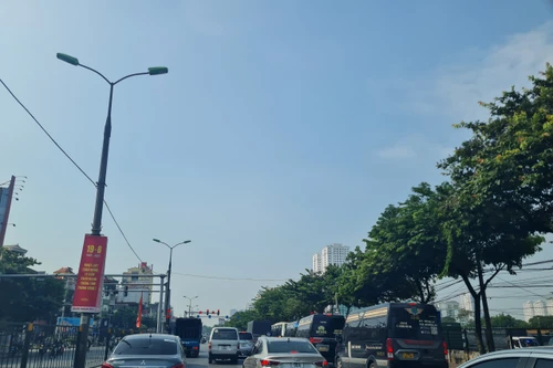 Bộ Giao thông sẽ quản lý xe hợp đồng trá hình limousine như thế nào?