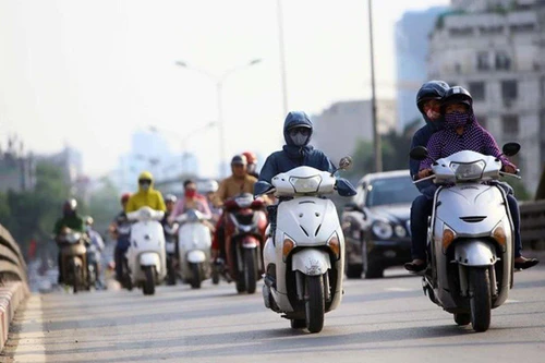 Nắng nóng gay gắt ở Bắc bộ và Trung bộ trước khi đón mưa giông trở lại