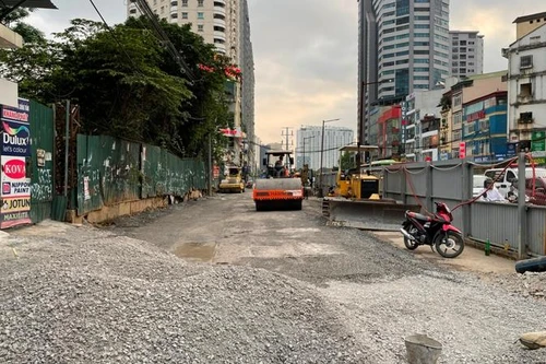 Chấn chỉnh thi công hầm chui nút giao Lê Văn Lương - vành đai 3