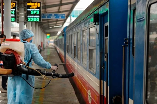 Đường sắt mở bán vé tàu Bắc- Nam, chạy trở lại từ ngày mai, 13-10