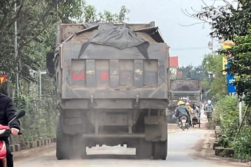 Hoài Đức: Quốc lộ sụt lún vì xây dựng dự án đô thị, đường liên xã xe “hổ vồ” tung hoành