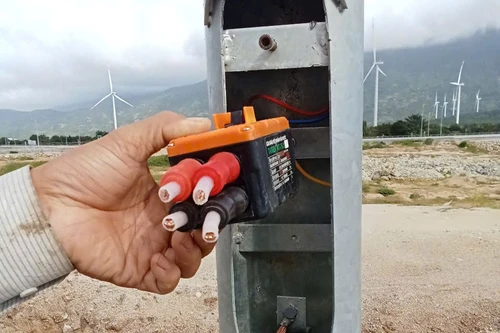 Cao tốc Cam Lâm- Vĩnh Hảo bị cắt trộm hơn 1.200m cáp điện chiếu sáng