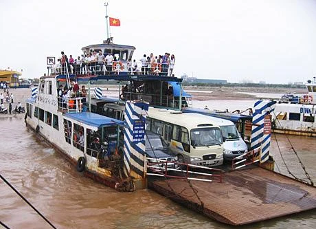 Hải Phòng cấm ô tô con qua phà Gót sang Cát Bà dịp nghỉ lễ 30-4